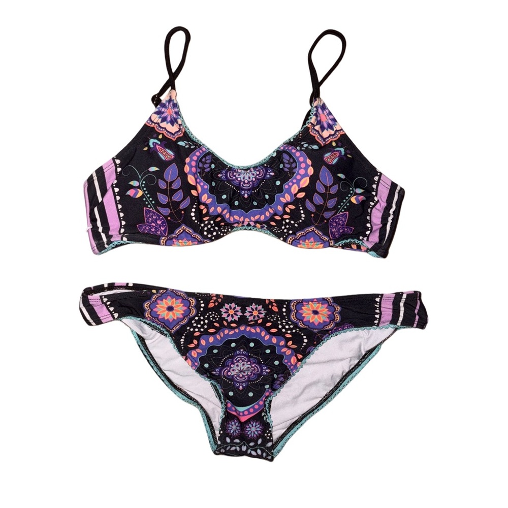 Cupshe Song of Joy Bikini Set